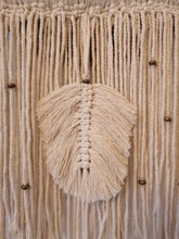 Carregar imagem na Galeria, ESSENCE peça em Macramé Yatta